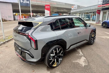 Vehicle placeholder image Vehicle placeholder image