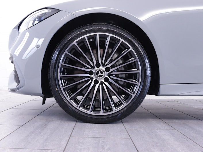 Vehicle image MERCEDES-BENZ C 220