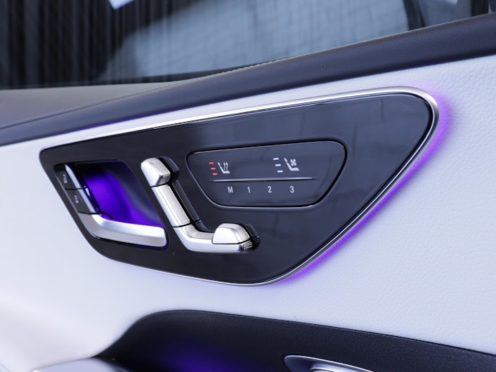 Vehicle image MERCEDES-BENZ C 220