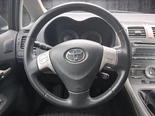 Toyota Auris 1.6 VMa Linea Sol