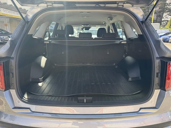 Vehicle image 12 Vehicle image 12