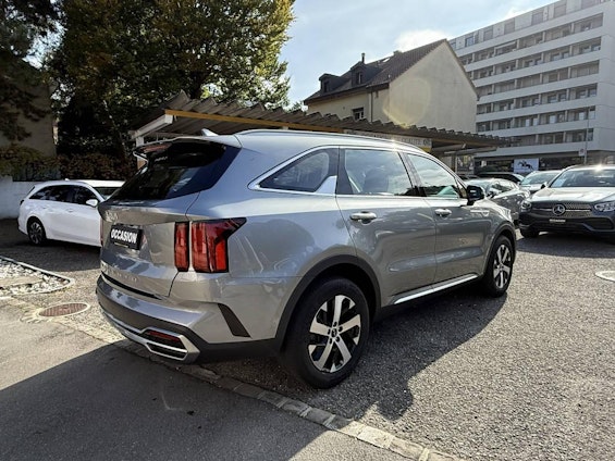 Vehicle image 4 Vehicle image 4