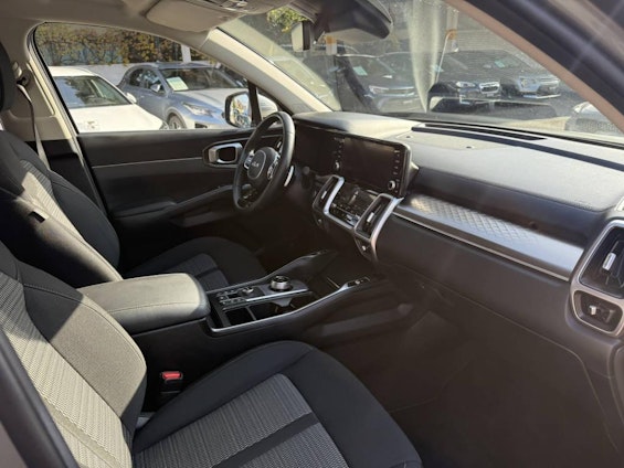 Vehicle image 9 Vehicle image 9