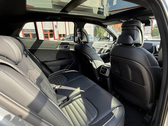 Vehicle image 11 Vehicle image 11