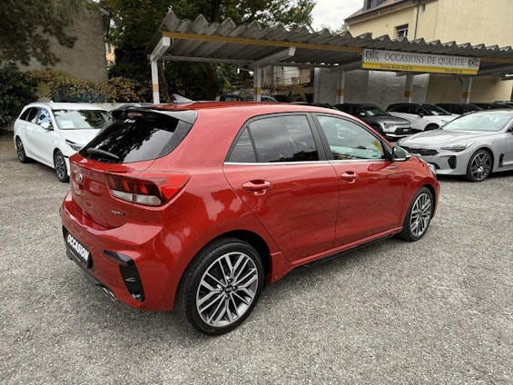 Vehicle image 4 Vehicle image 4