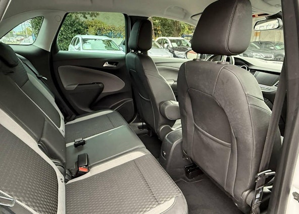 Vehicle image 14 Vehicle image 14