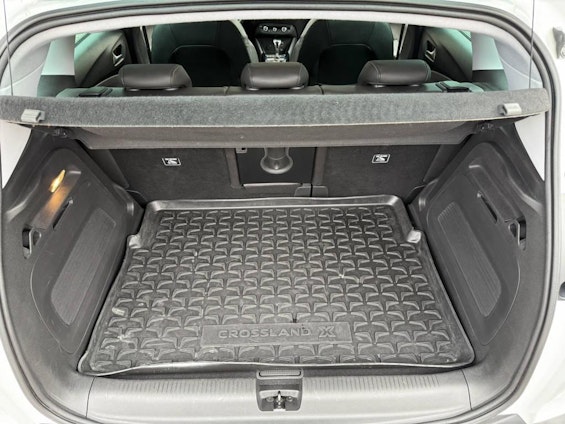 Vehicle image 13 Vehicle image 13