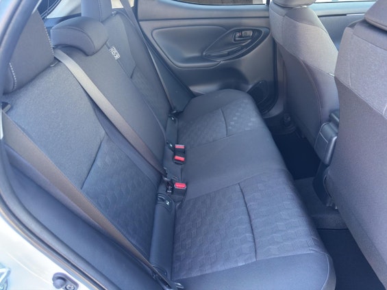 Vehicle image 13 Vehicle image 13