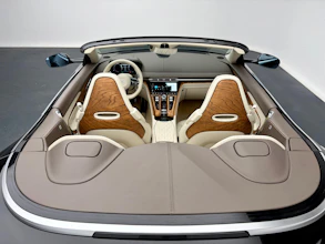 https://vehicle.imgix.net/4043138/7d91da4d-4fec-49ca-aa1a-b9c0384e59de.jpeg