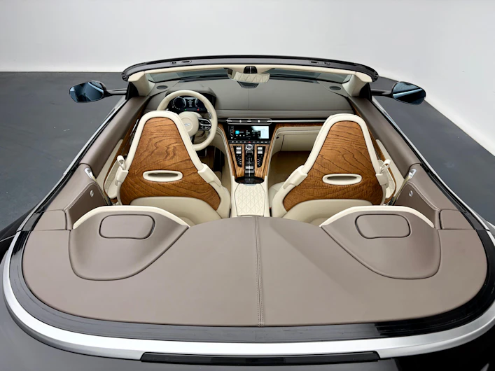 immagine del veicolo ASTON MARTIN DB12
