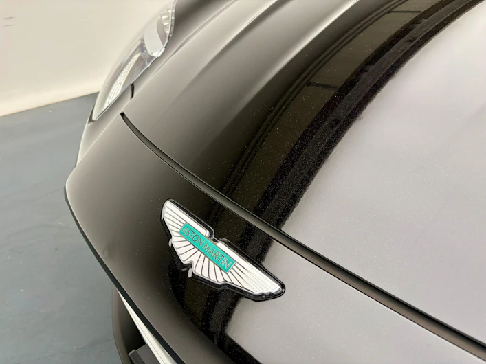 immagine del veicolo ASTON MARTIN DB12