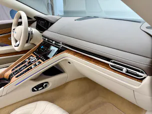 Aston Martin DB12 Volante 4.0 V8 Bi-Turbo