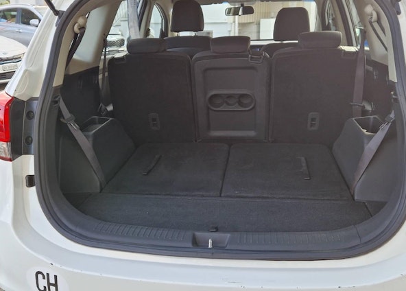 Vehicle image 12 Vehicle image 12