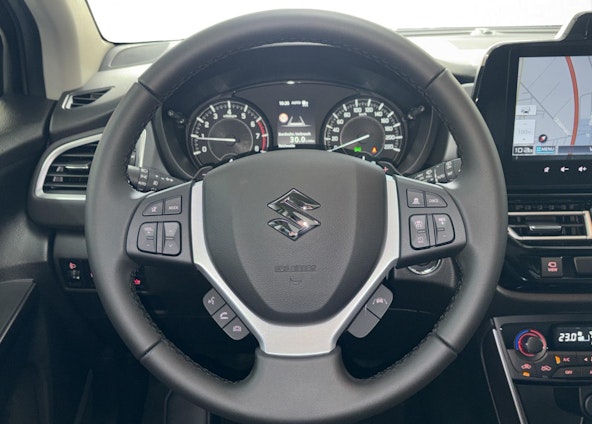 Vehicle image 9 Vehicle image 9