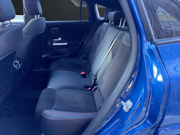 Mercedes-Benz GLA 250 Swiss Star AMG Line 4matic
