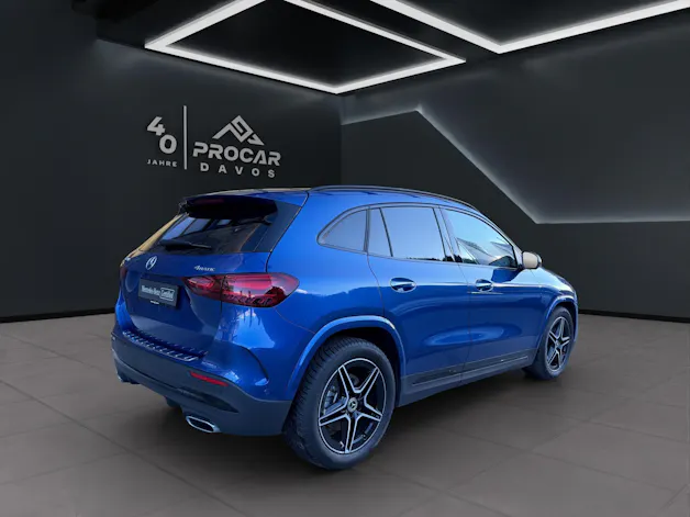 Mercedes-Benz GLA 250 Swiss Star AMG Line 4matic