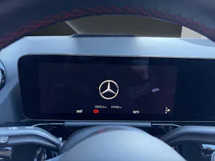 Mercedes-Benz GLA 250 Swiss Star AMG Line 4matic