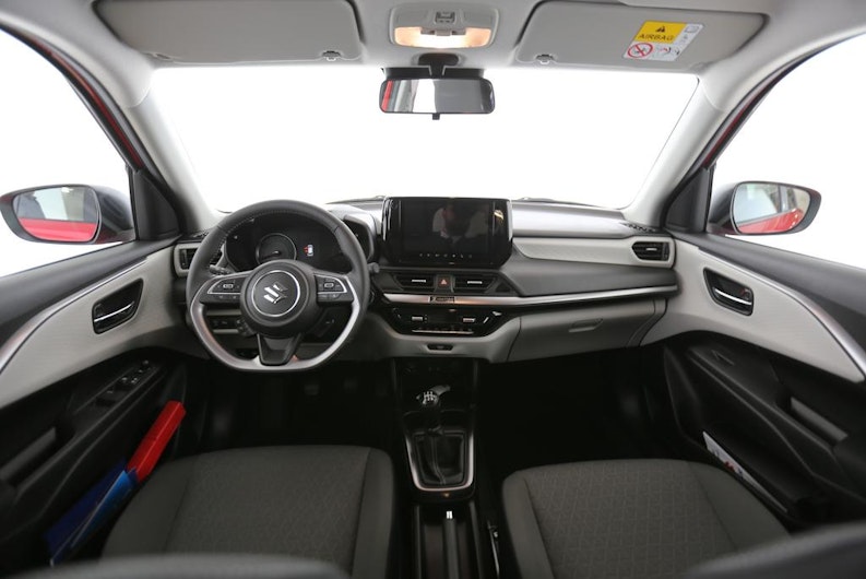 Vehicle image SUZUKI SWIFT