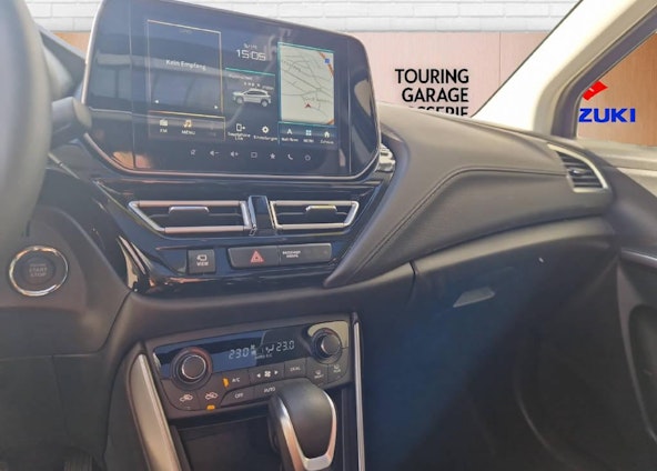 Vehicle image 13 Vehicle image 13