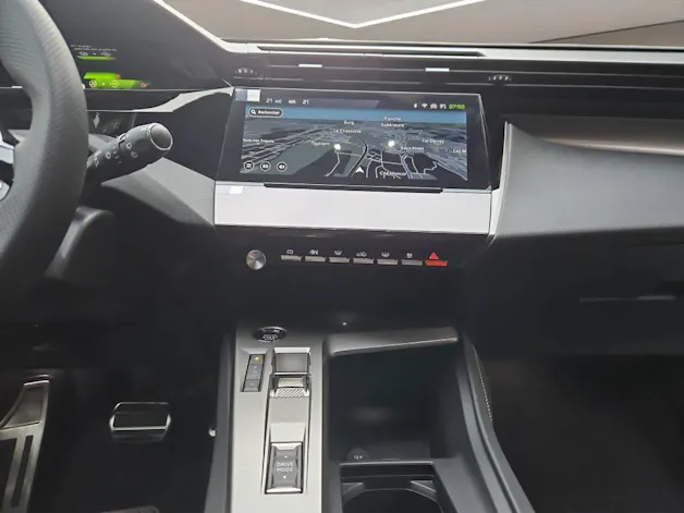 Peugeot 308 Plug-in Hybrid 195 e-DCS7 GT