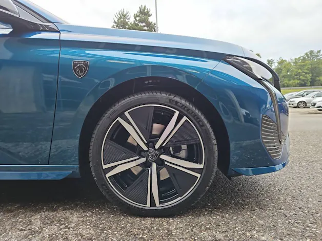 Peugeot 308 Plug-in Hybrid 195 e-DCS7 GT