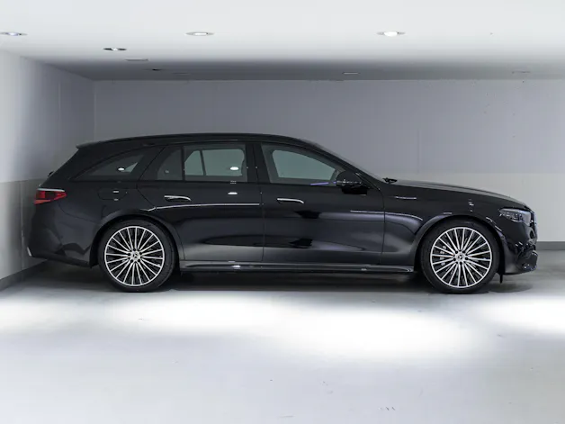 Mercedes-Benz E 220 d AMG Line 4matic Kombi