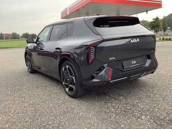 Vehicle image 3 Vehicle image 3