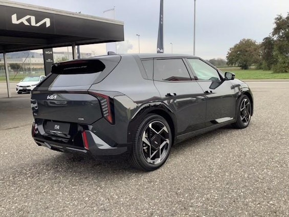 Vehicle image 5 Vehicle image 5