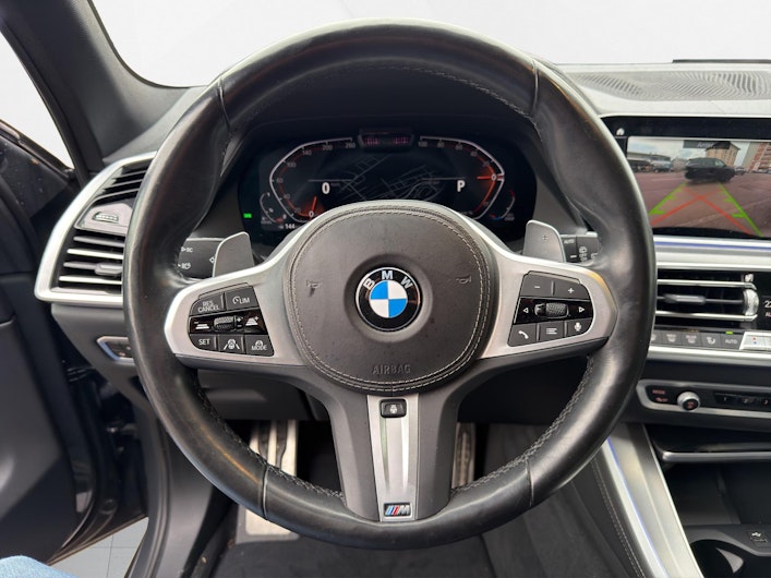 Vehicle image BMW X5