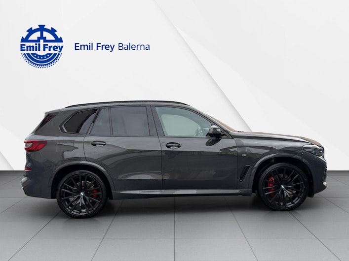 Vehicle image BMW X5