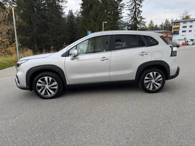 Suzuki S-Cross 1.4 T Compact Top Hybrid 4x4