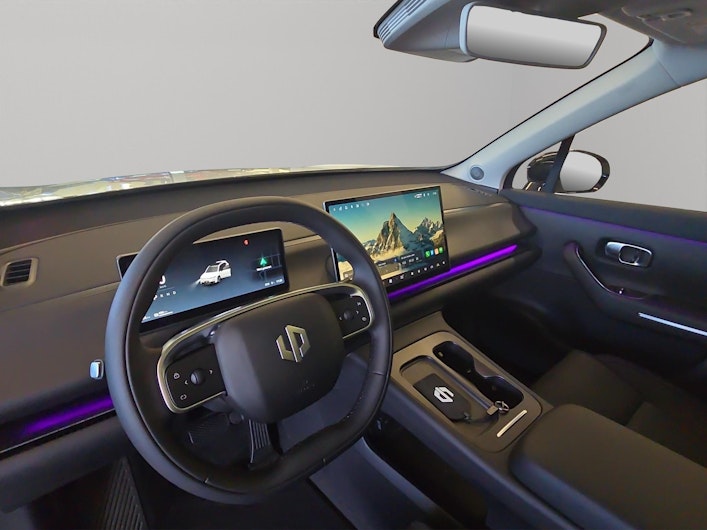 Vehicle image LEAPMOTOR C10