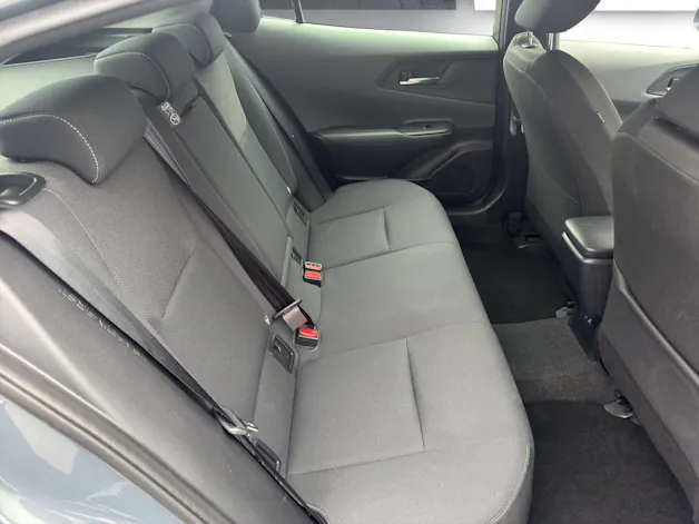 Toyota Prius 2.0 Plug-In-Hybrid Style