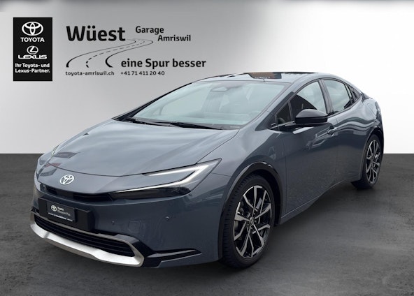 First vehicle image First vehicle image