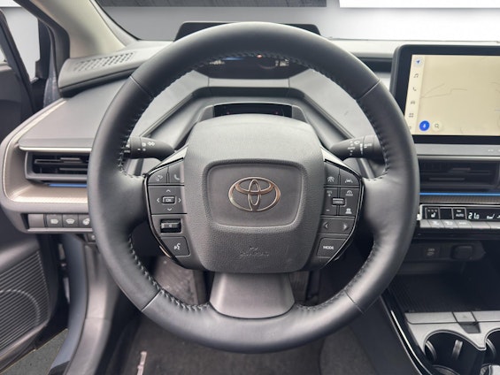 Vehicle image 9 Vehicle image 9