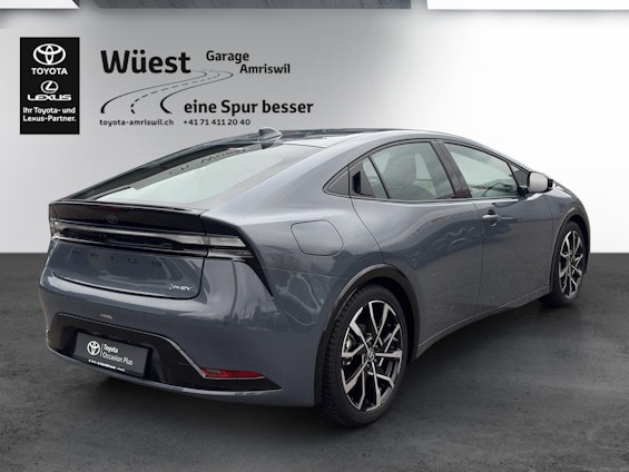 Vehicle image 4 Vehicle image 4