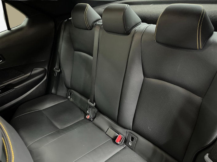 Vehicle image TOYOTA C-HR