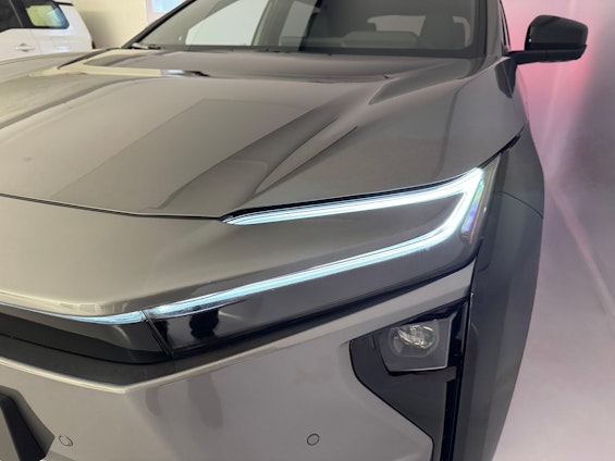 Vehicle image 19 Vehicle image 19