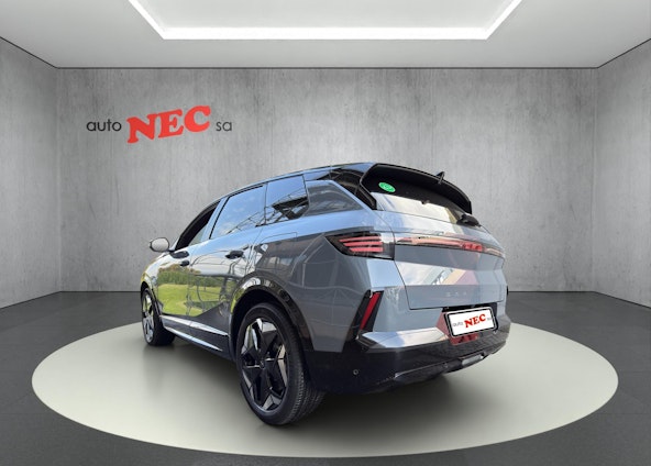 Vehicle image 3 Vehicle image 3