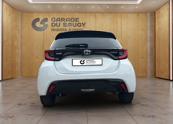 Vehicle image 4 Vehicle image 4