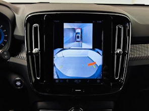 Vehicle image VOLVO XC40 2.0 B3 MH Plus Dark