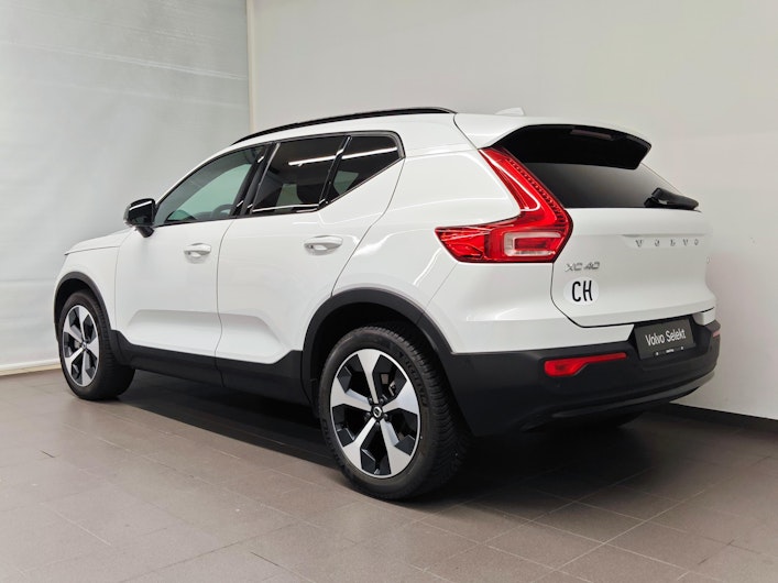 Vehicle image VOLVO XC40