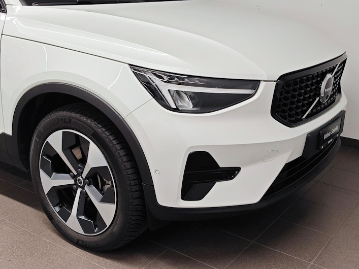 Vehicle image VOLVO XC40