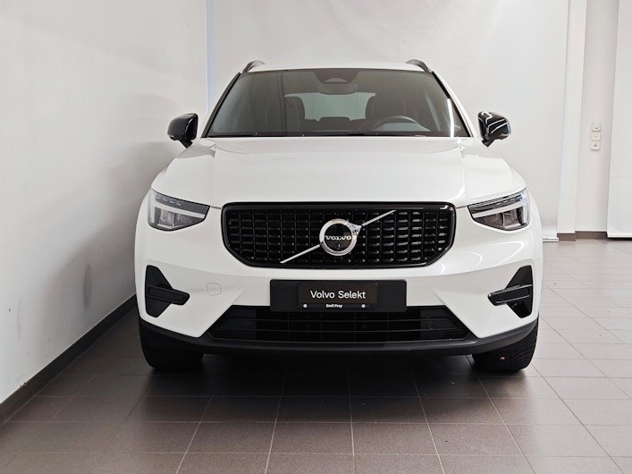 Vehicle image VOLVO XC40