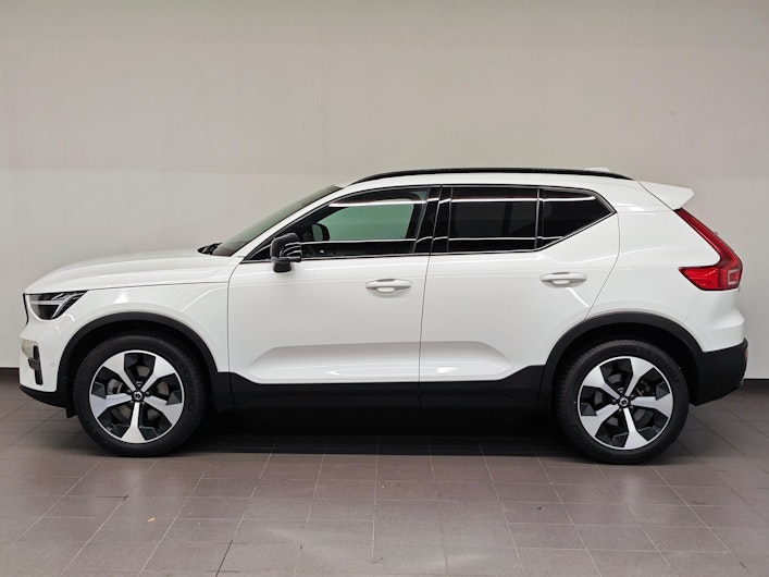 Vehicle image VOLVO XC40