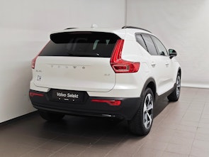 Vehicle image VOLVO XC40 2.0 B4 MH Plus Dark