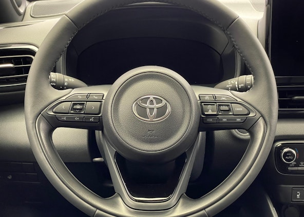 Vehicle image 12 Vehicle image 12