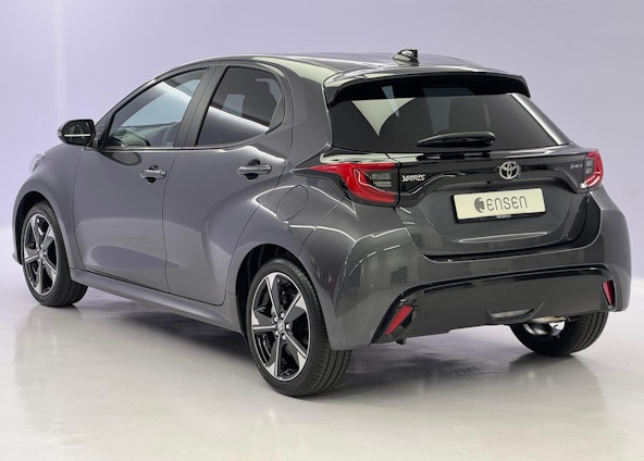 Vehicle image 4 Vehicle image 4