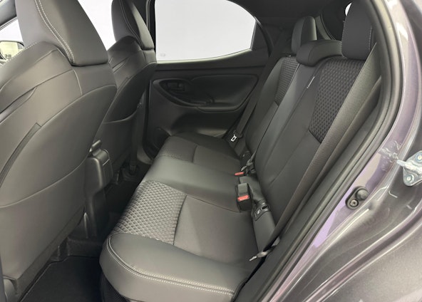 Vehicle image 9 Vehicle image 9