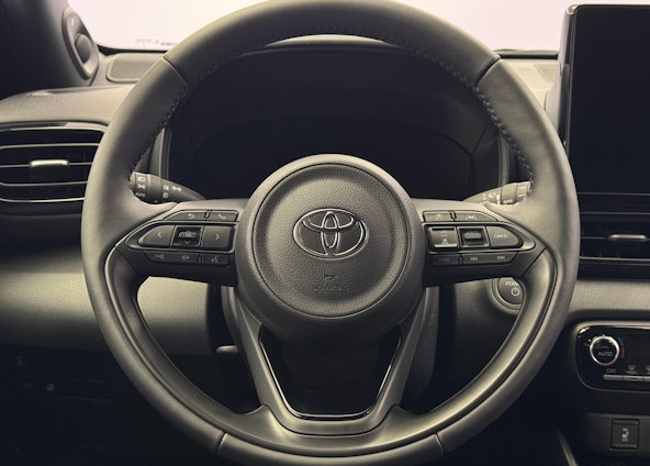 Vehicle image 12 Vehicle image 12